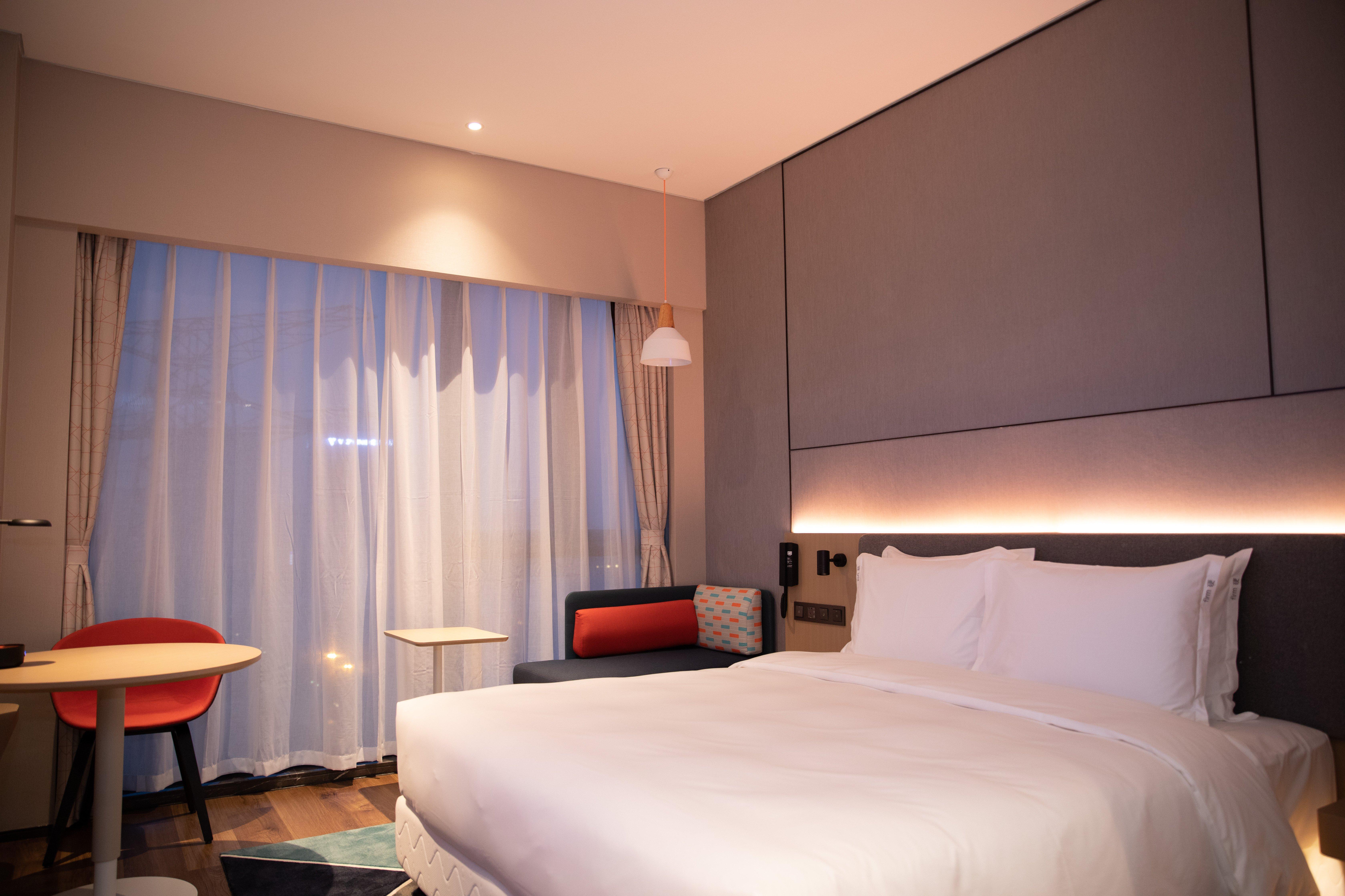 Holiday Inn Express Shenzhen Longhua By Ihg Exterior foto